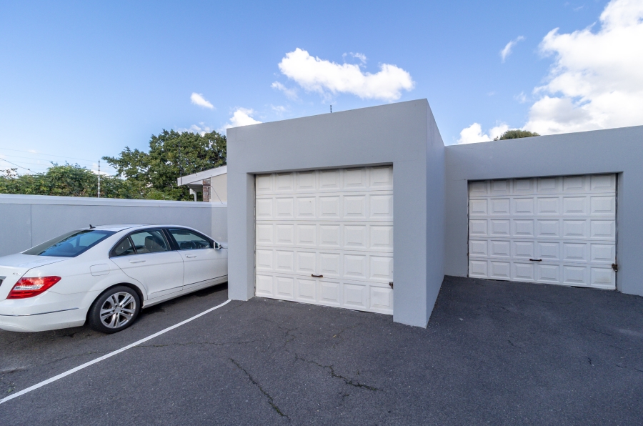 2 Bedroom Property for Sale in Pinelands Western Cape